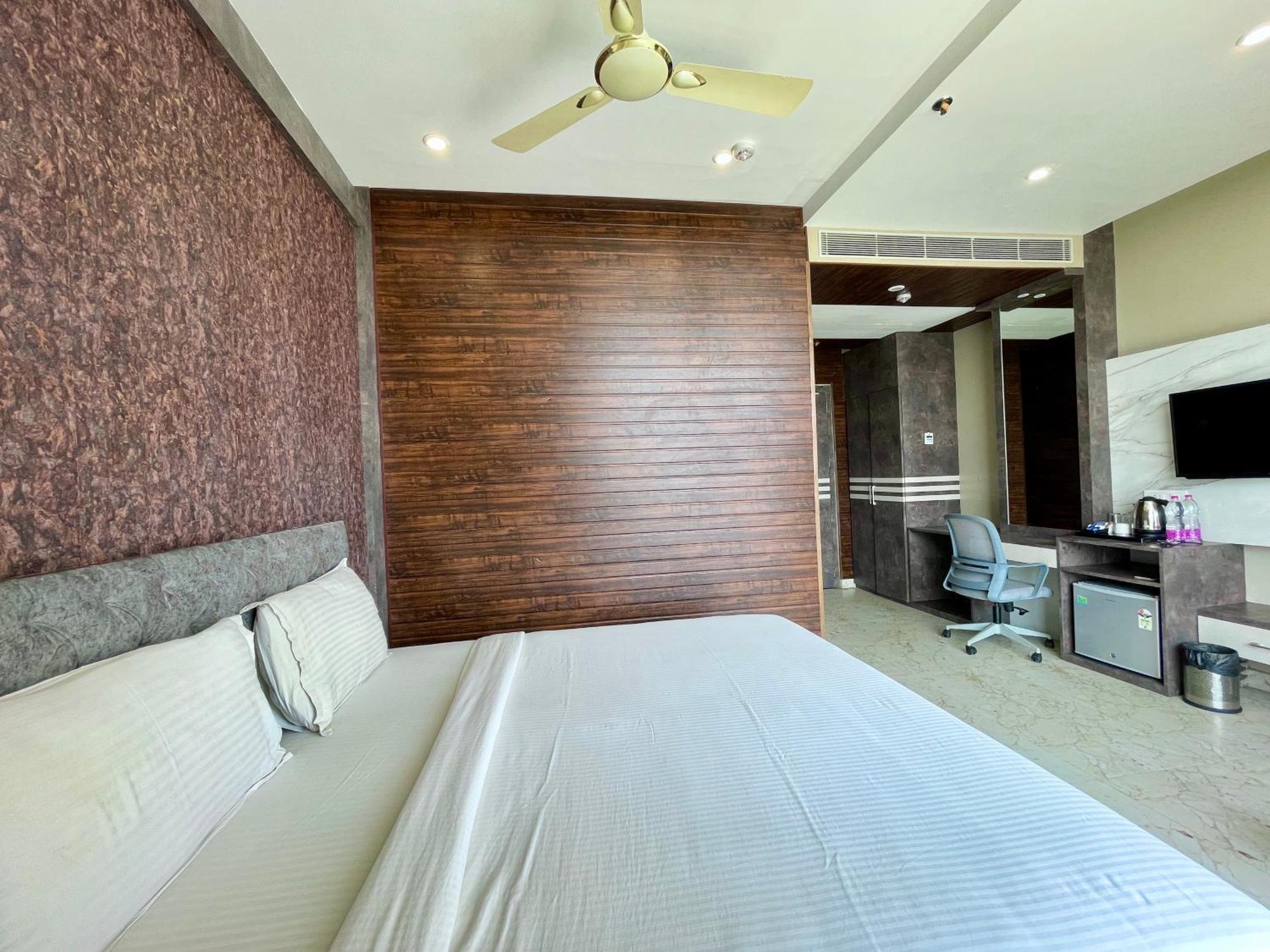 Hotel Tbs In Пури Экстерьер фото