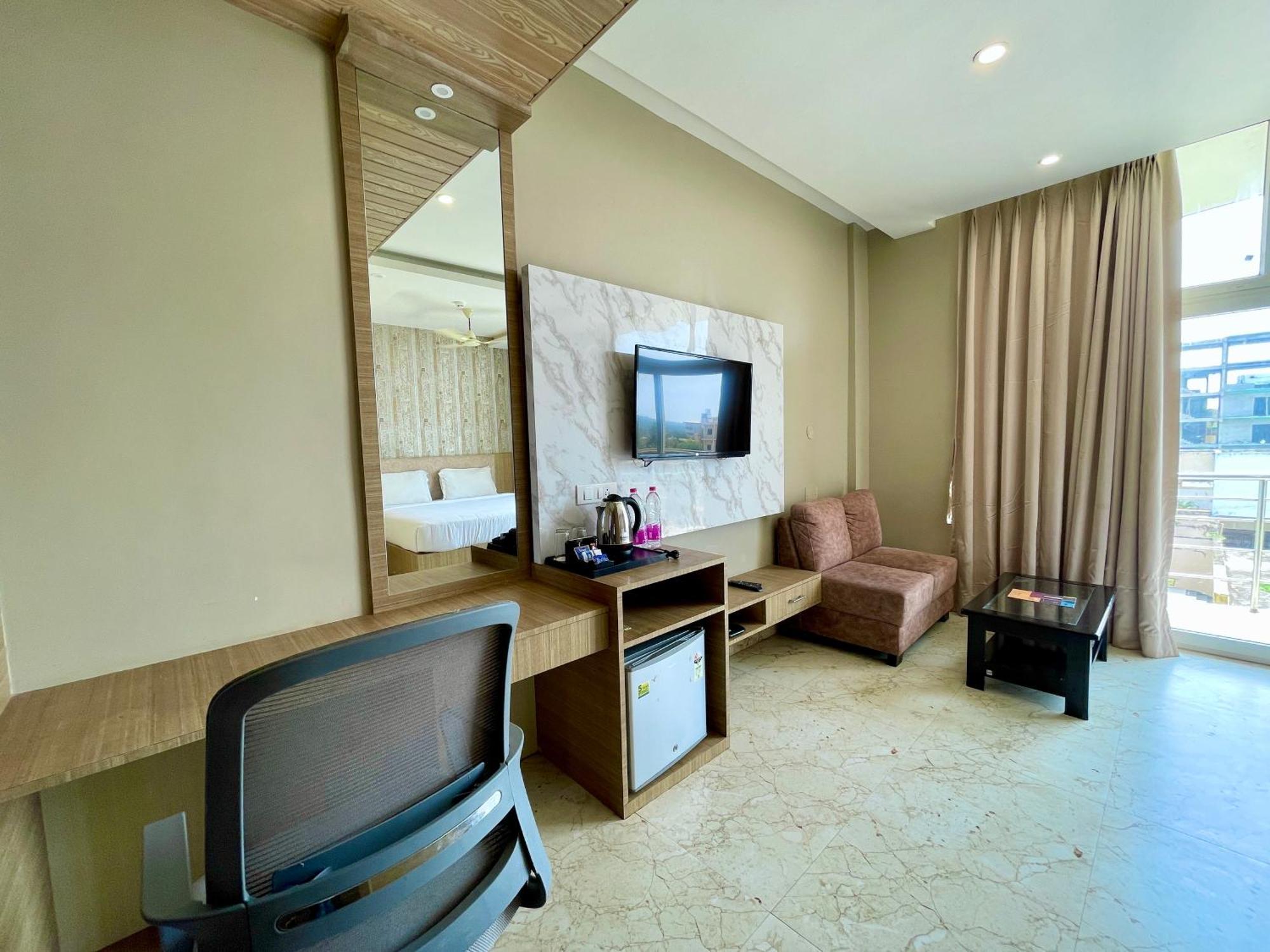 Hotel Tbs In Пури Экстерьер фото