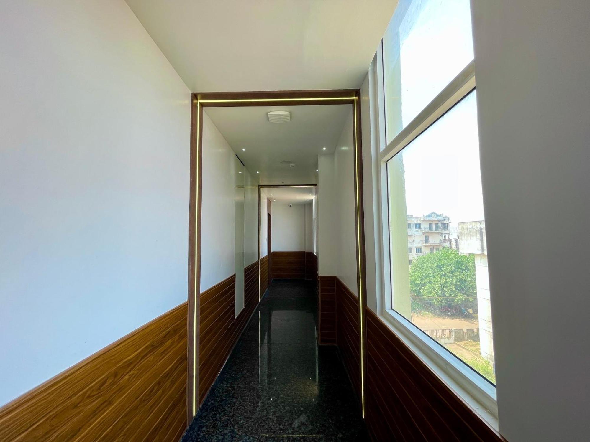 Hotel Tbs In Пури Экстерьер фото